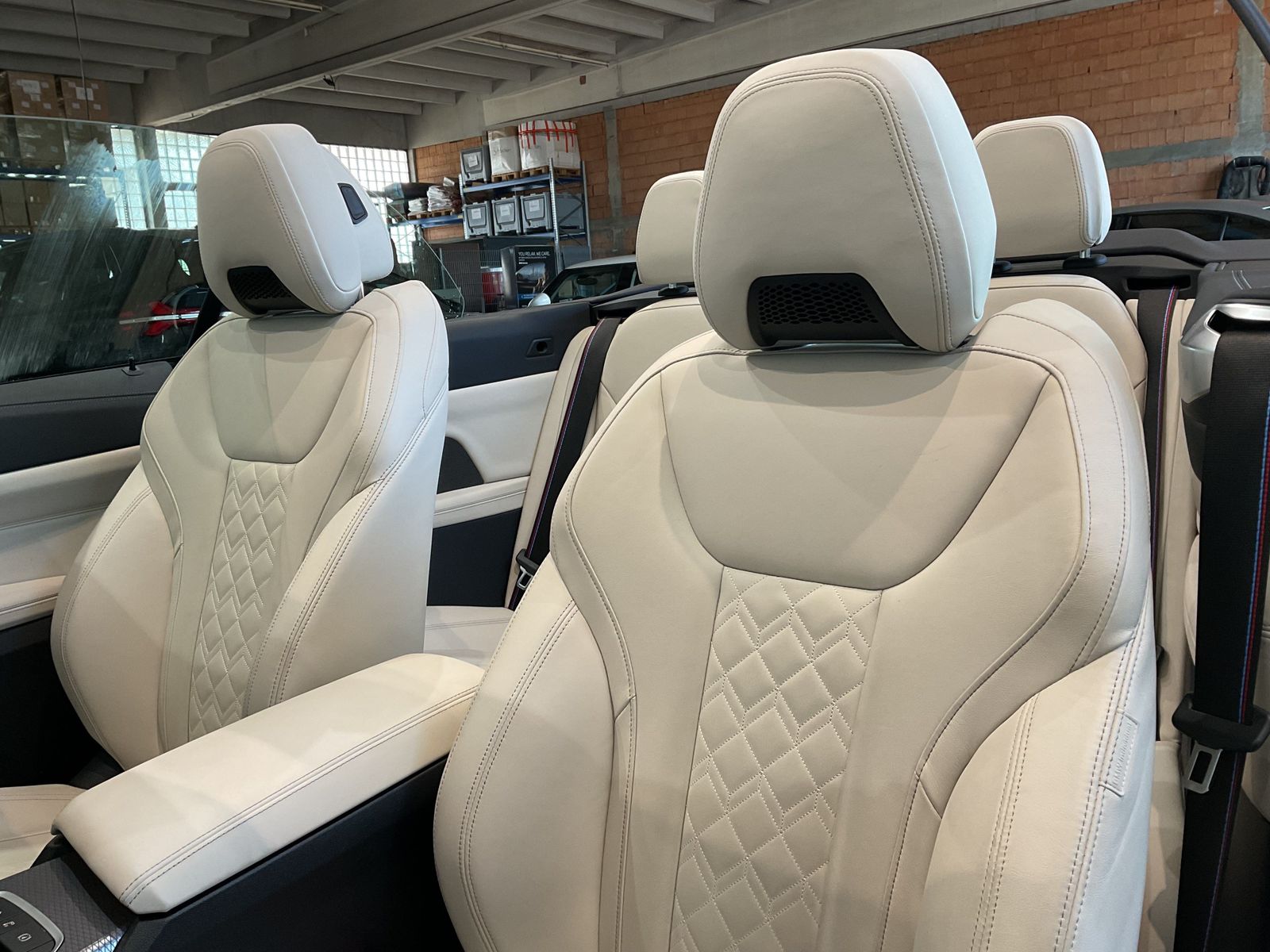 Fahrzeugabbildung BMW M440i xDrive |Nackenwärmer |Harman Kardon |M Spo