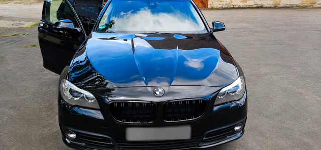 BMW 530d xDrive Touring - Shadow/AHK/PANO/Komfort