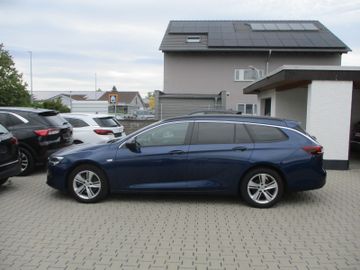Opel Insignia - 1