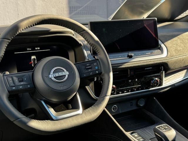 Fahrzeugabbildung Nissan Qashqai 1.3 Tekna+ Xtronic Nappa*Bose*PGD*MJ2025