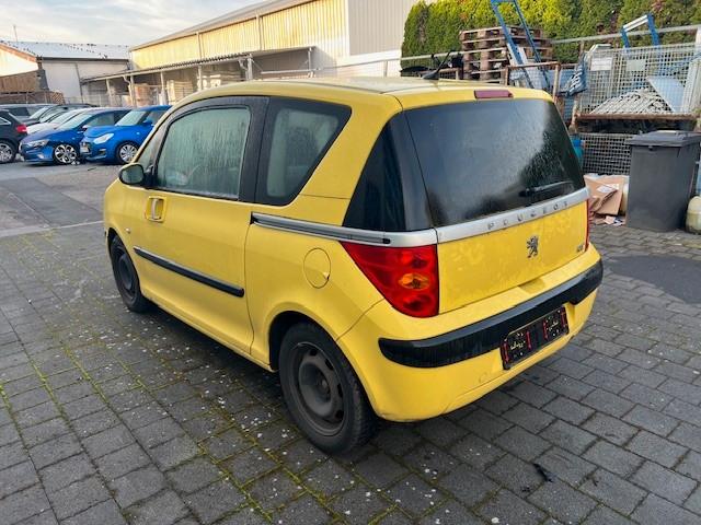 Peugeot 1007 2005 — engine 1.360 cm³, 73 HP (54kW)