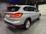 BMW X1 xDrive 20 i / LEDER / PANORAMA / KAMERA/ NAVI - BMW X1 Gebrauchtwagen in München