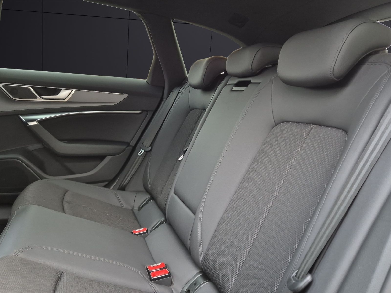 Fahrzeugabbildung Audi A6 Allroad quattro 45 TDI LED Navi Luft AVC HUD