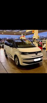 Volkswagen T7 Multivan 2,0 TDI SCR DSG Überhang Edition... - VW T7 Multivan von privat