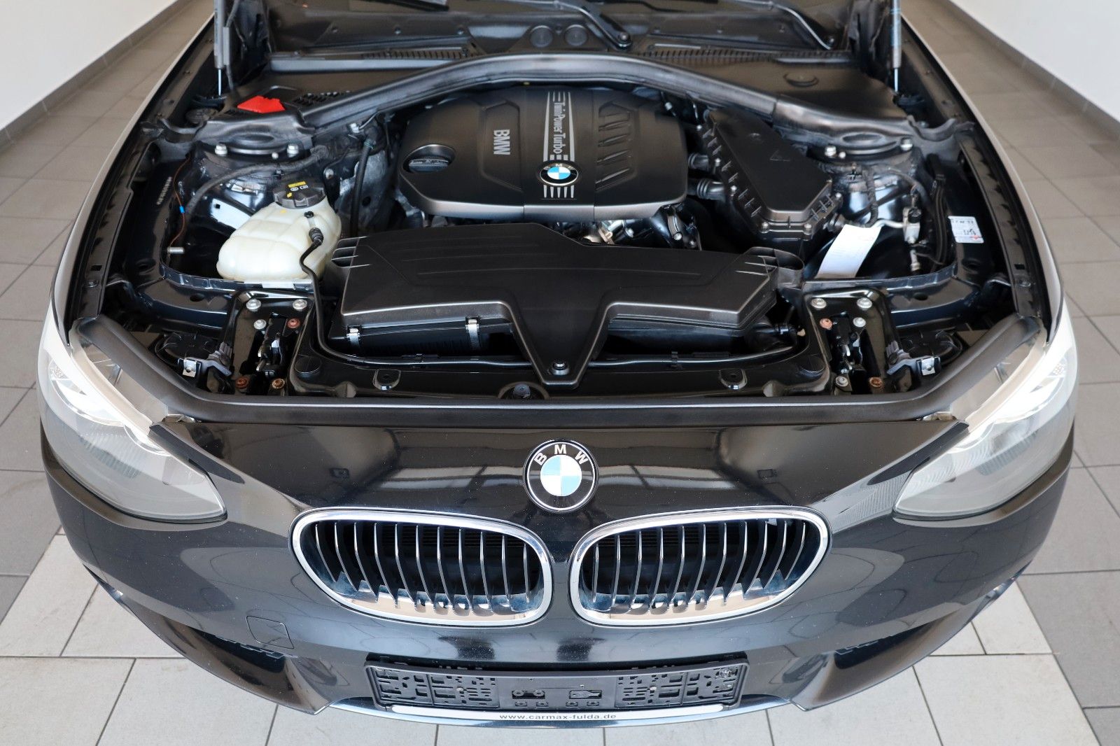 Fahrzeugabbildung BMW 116d SH,PDC,8-fach bereift