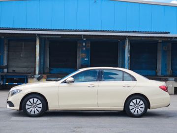Mercedes E 200 - 7