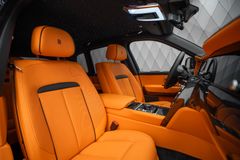 Cullinan BLACK BADGE 2025 MANSORY BLACK/ORANGE