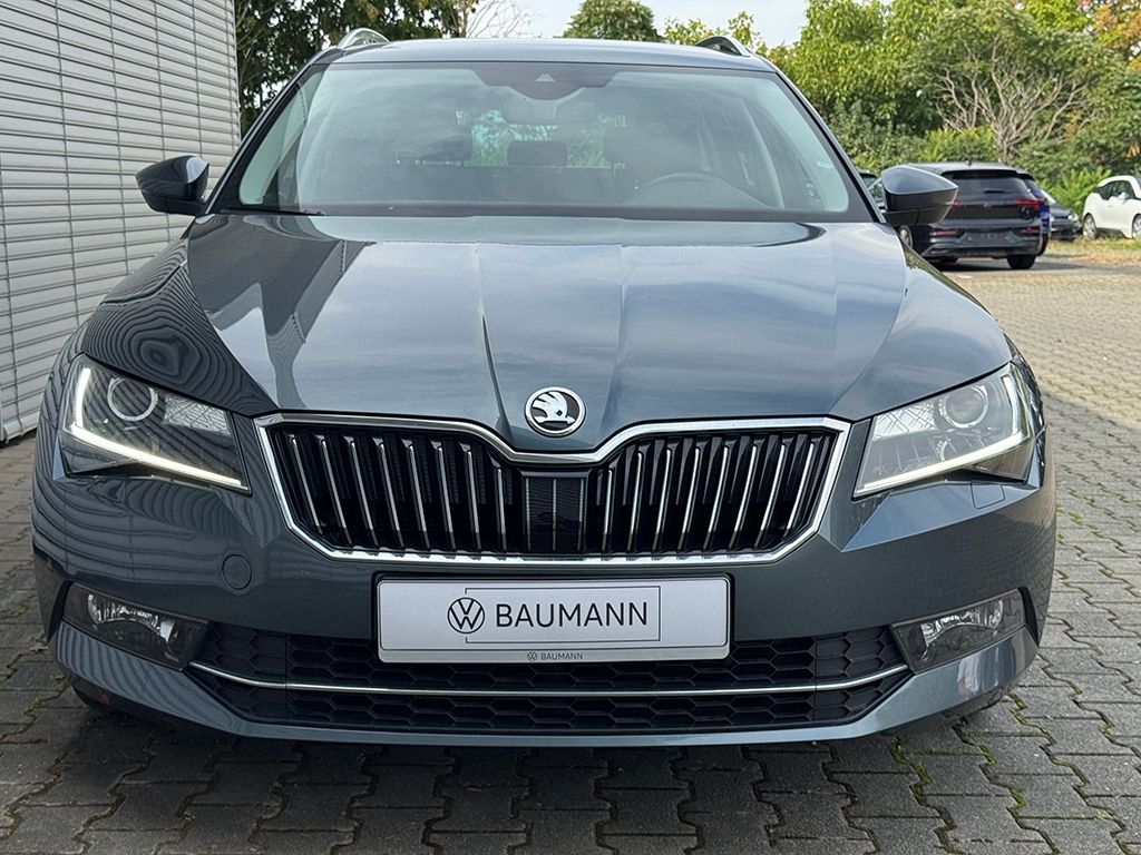 Superb Combi 2.0 TDI Style *NAVI*ACC*KAMERA*