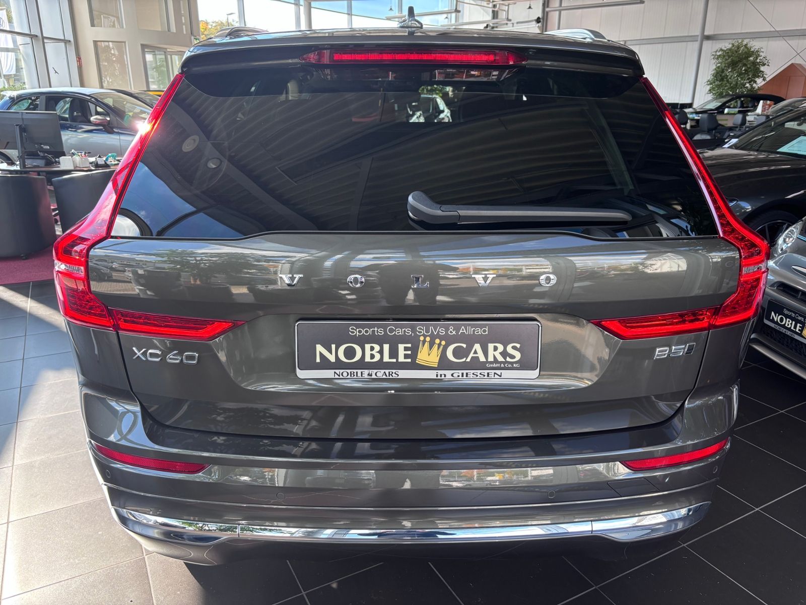 Fahrzeugabbildung Volvo XC60 Inscription AWD AHK H/K ACC MEMORY 20"
