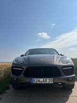 Porsche Cayenne Turbo Turbo Checkheft 22 Zoll  - Porsche Cayenne aus 2010: Turbo