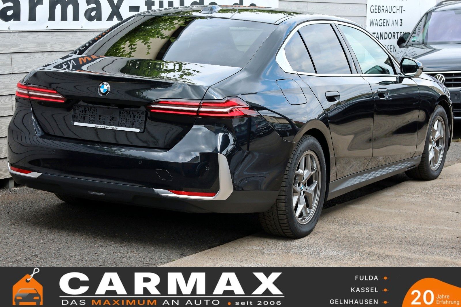 Fahrzeugabbildung BMW 520d, Travel+Innov. Pak,Panorama,HUD, AHK el,+WR