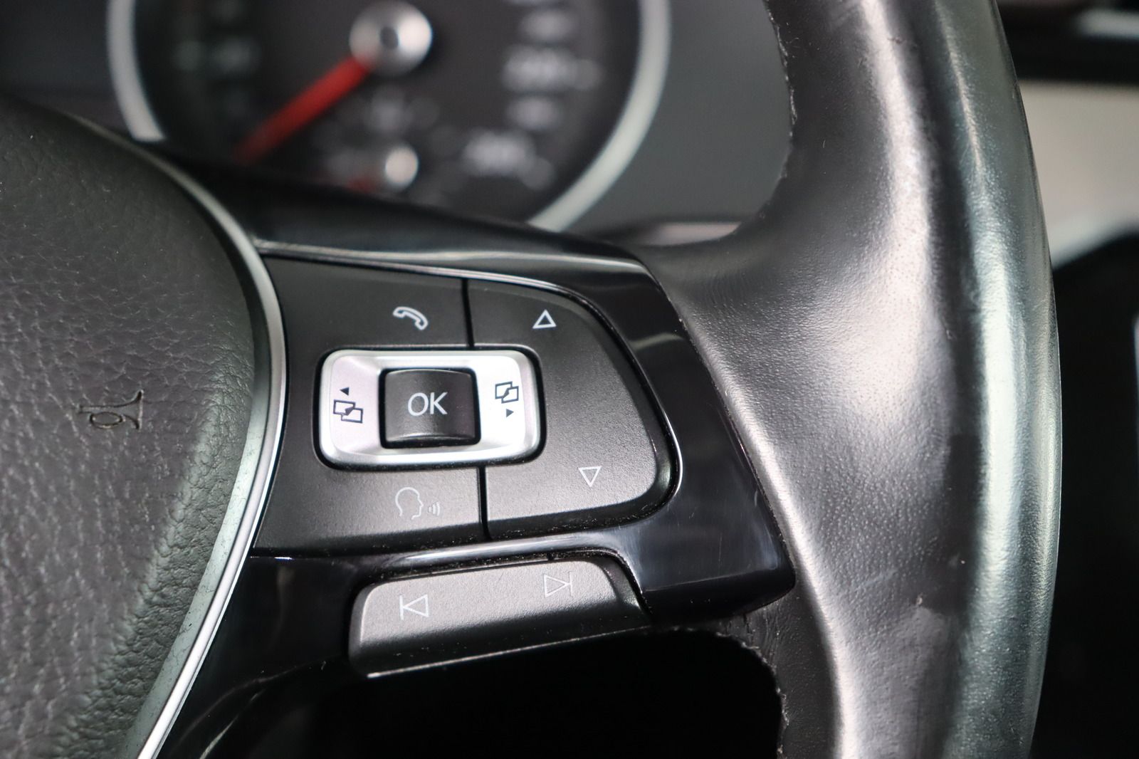 Fahrzeugabbildung Volkswagen Passat 4MOTION * Navi * LED * Massage