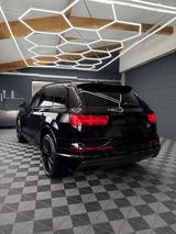 Audi Q7 3.0 TDI quattro tiptronic - mit SQ7 Optik - Audi Q7 Gebrauchtwagen in Stuttgart