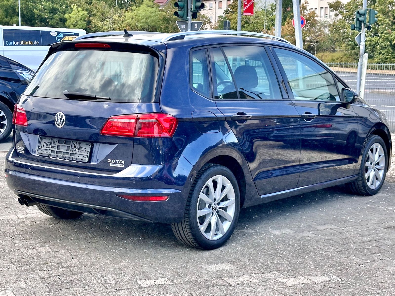 Fahrzeugabbildung Volkswagen GOLF SPORTSVAN 2.0 TDI*AHK+ACC+DSG+LED*