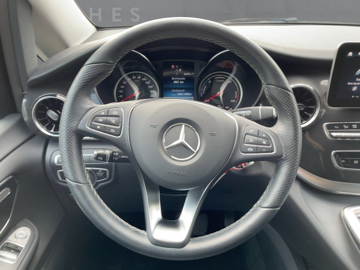 Fahrzeugabbildung Mercedes-Benz EQV 300 lang 360°/Totw./Navi/LED