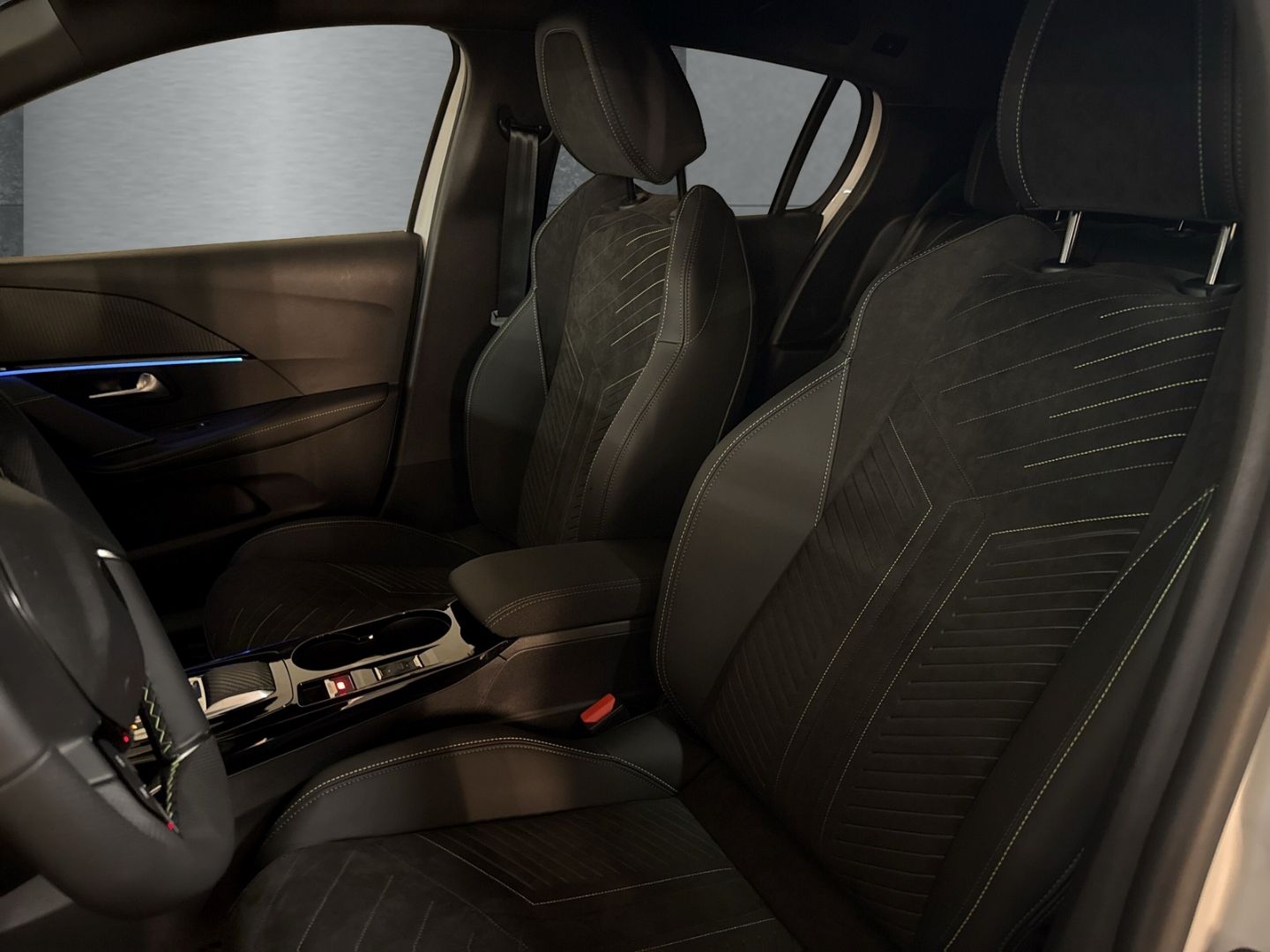 Peugeot 208 - Bild 8