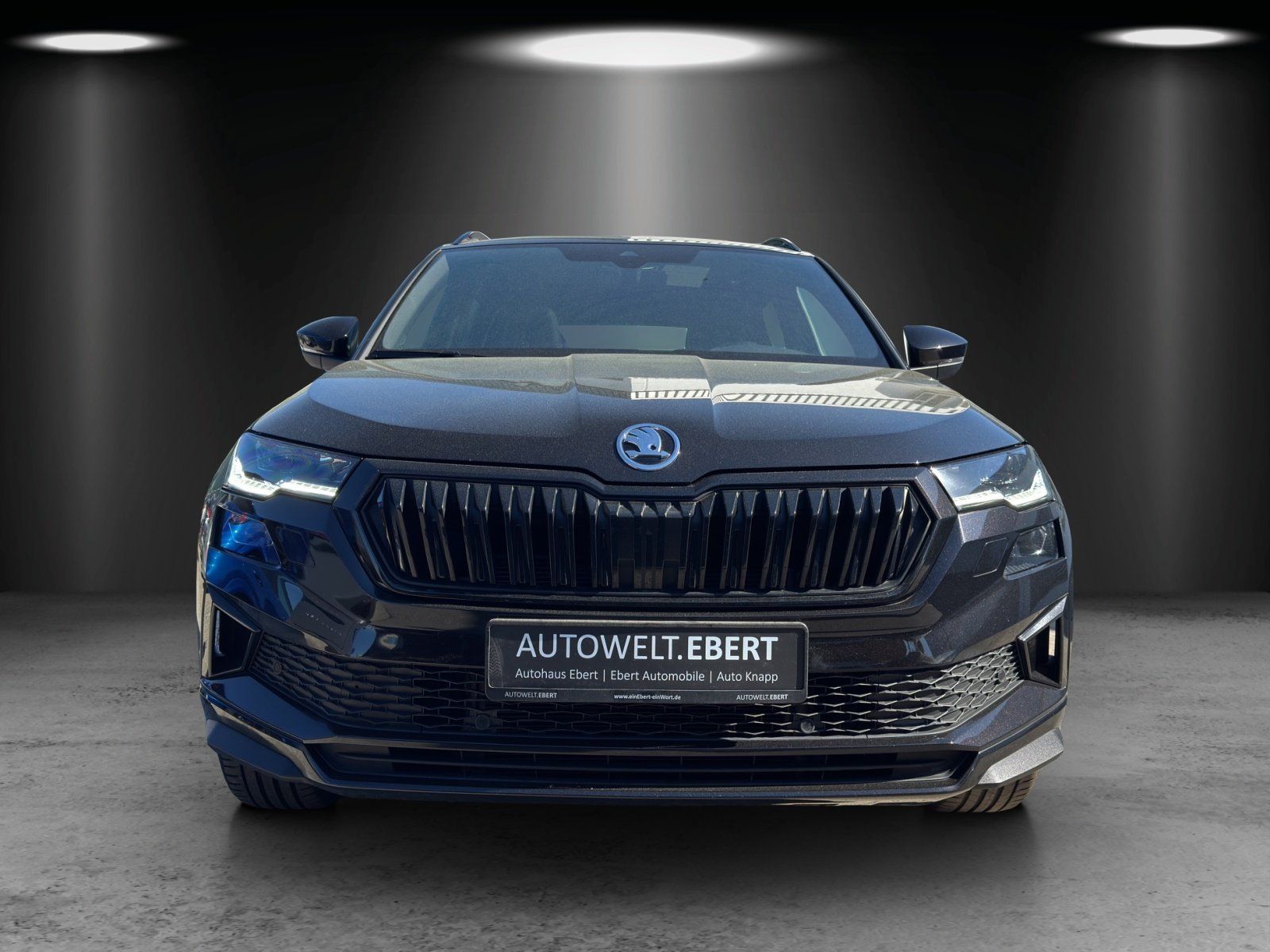 Fahrzeugabbildung SKODA Karoq 2.0 TDI Sportline 4x4/PANO/AHK/KAMERA/ACC/