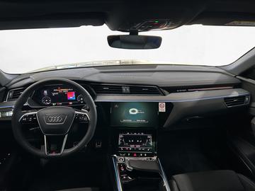 2025 AUDI Q8 E-TRON — фото 10