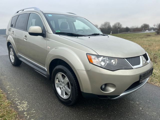 Mitsubishi Outlander 2.4 Plus, 1.Hand, TÜV Neu