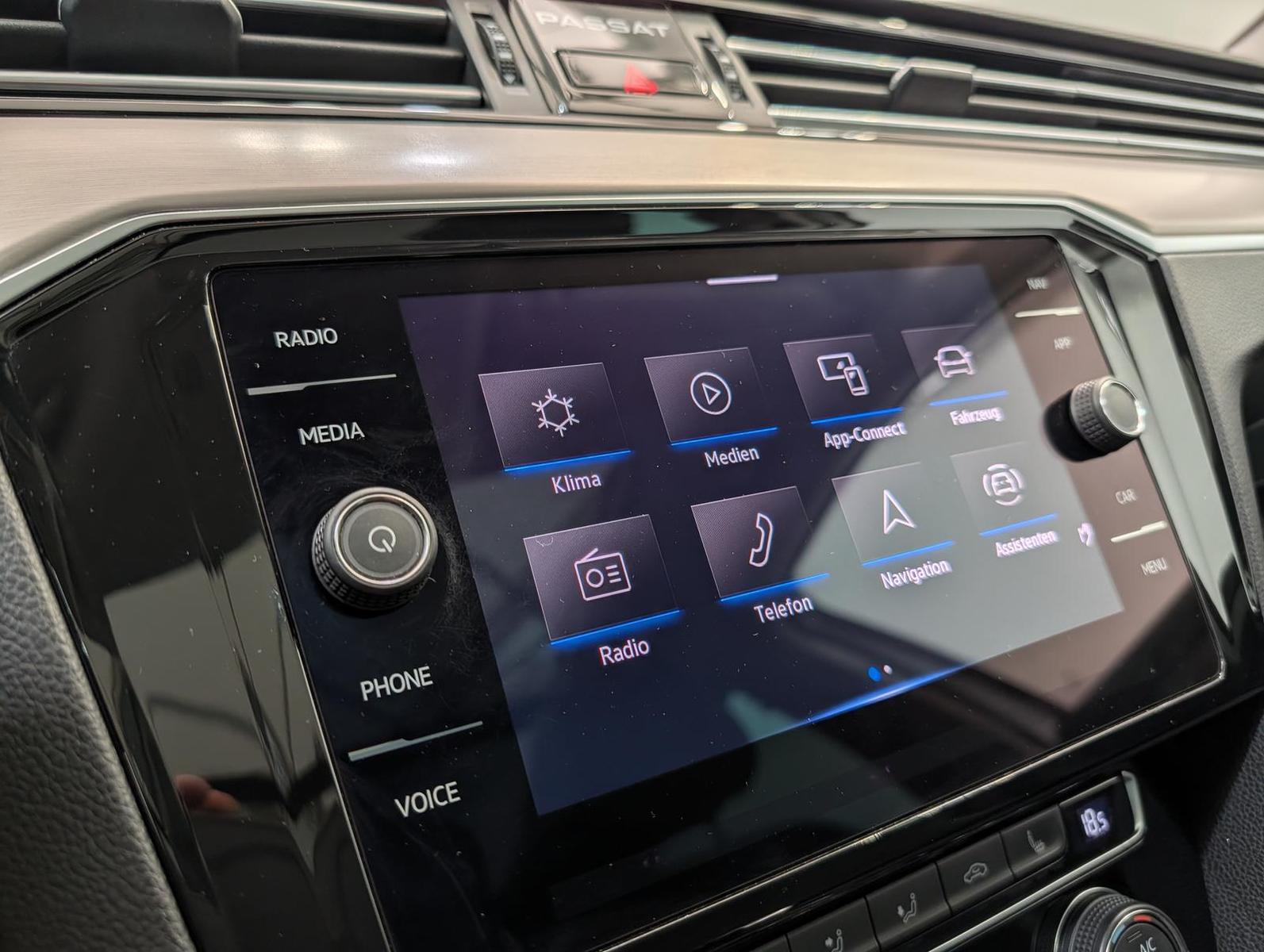 Volkswagen Passat 1.5 TSI DSG R-line ACC LED Pano L, миниатюра 22