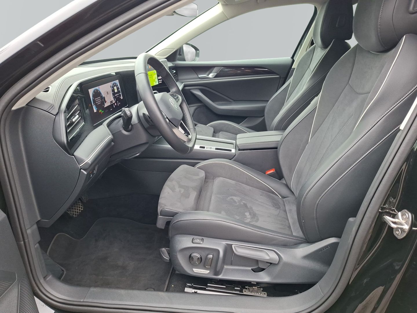 Passat Variant 1.5 eTSI DSG Business *AHK*NAVI*K