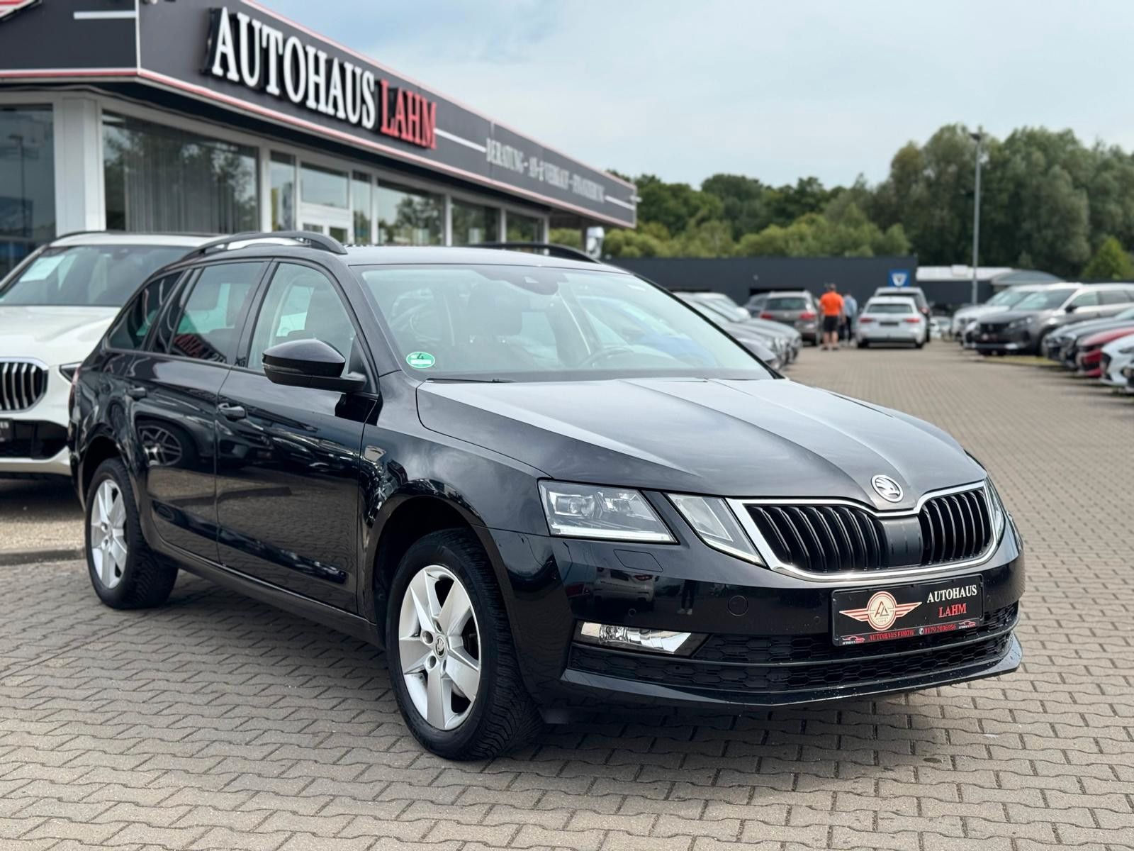 Skoda Octavia 2.0TDI DSG"Ambition"AHK*KEYLESS*DAB*LED* imagem 3