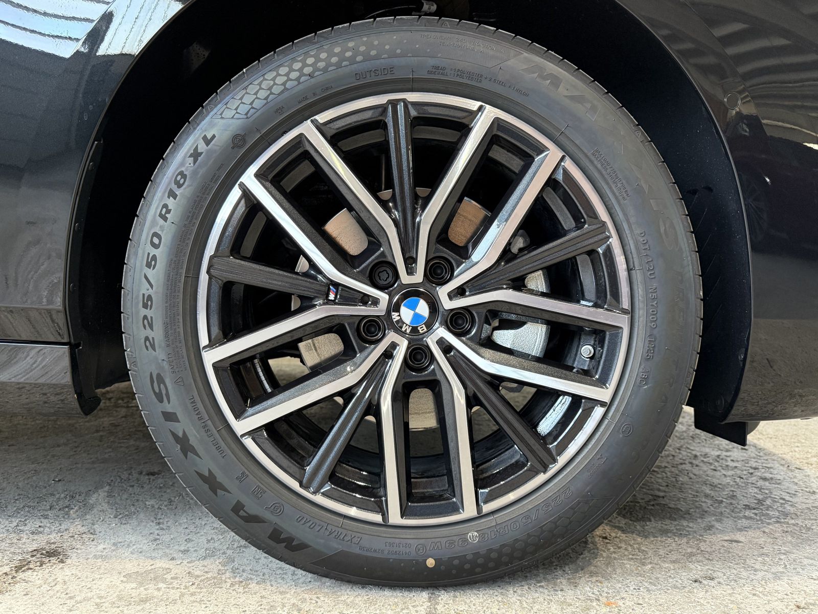 Fahrzeugabbildung BMW 225e xDrive *Komfortzugang *Sportsitze *Head-Up