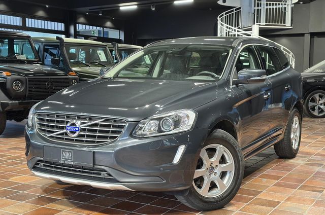 Volvo XC60 D5 AWD MOMENTUM LEDER NAVI XENON 1.HAND 215