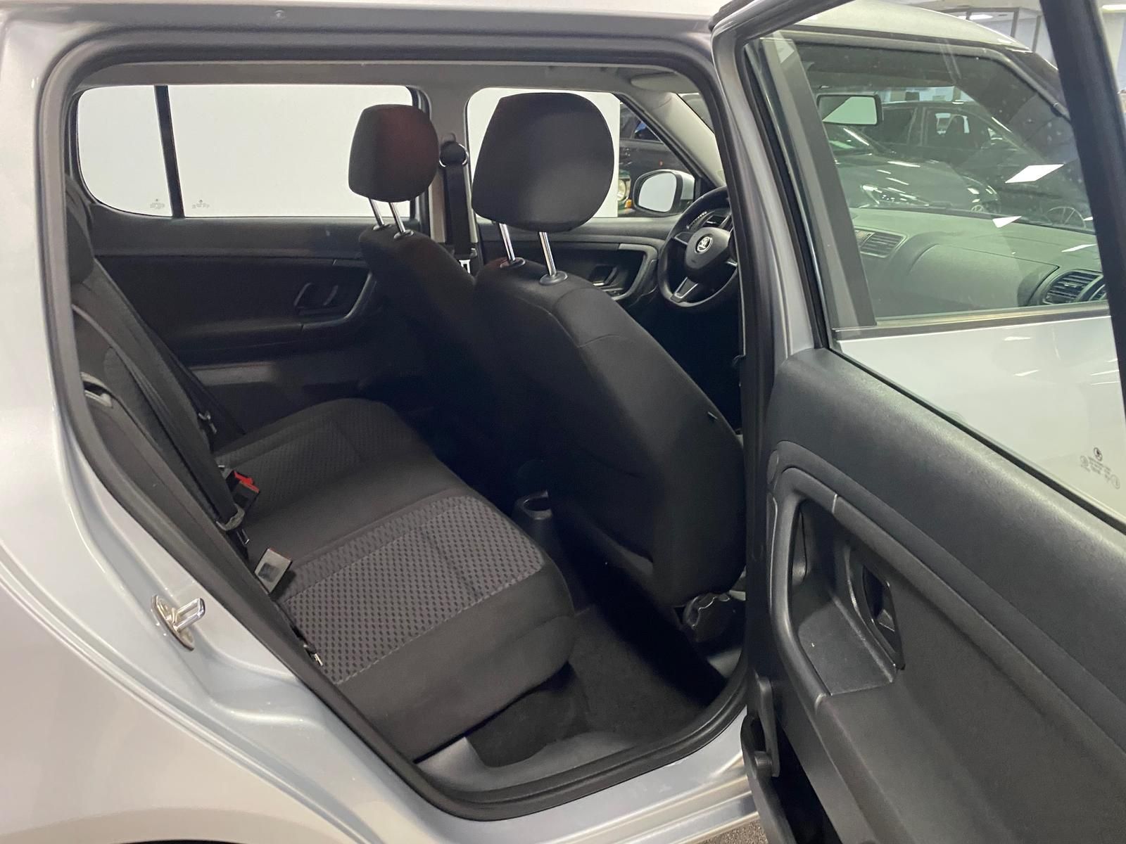 Fahrzeugabbildung SKODA Fabia 1.6 TDI Ambition KLIMA+ALU+Allwetter