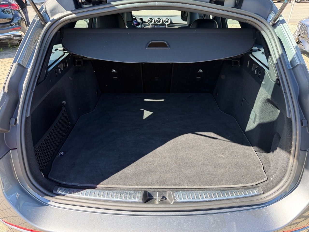 Fahrzeugabbildung Mercedes-Benz C 300 d T AMG+AHK+AMBIENTE+EASYPACK+KAMERA+