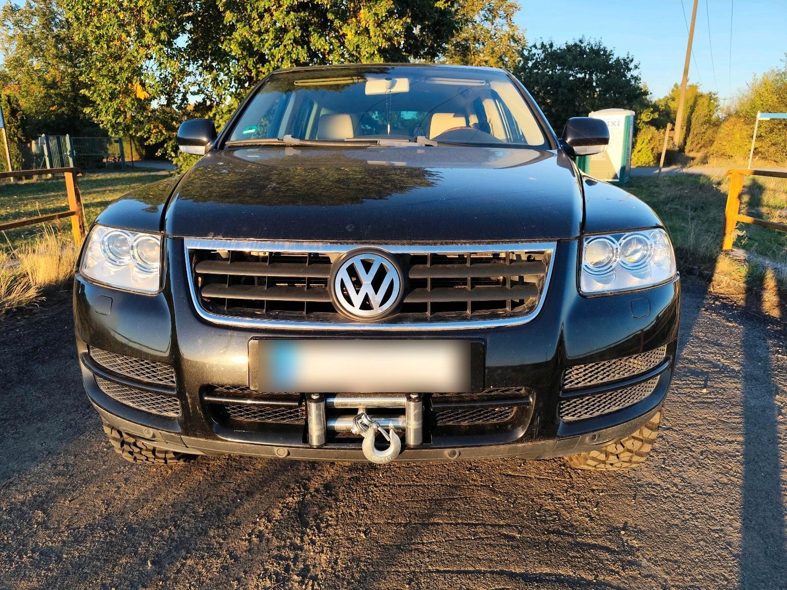 Volkswagen Touareg 2004 — вигляд ззаду