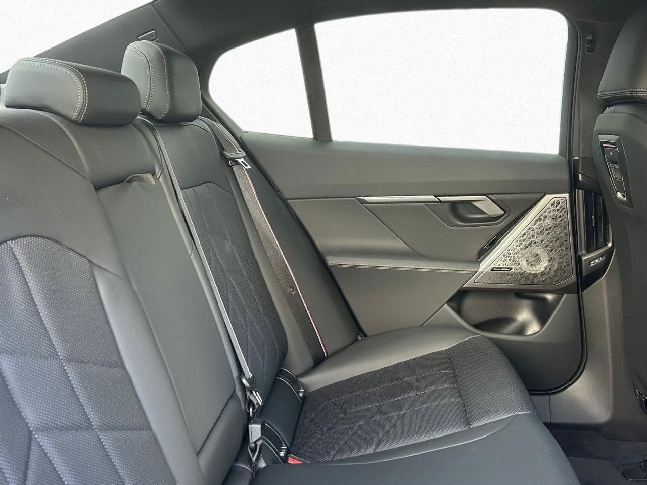 BMW i5 - Bild 14