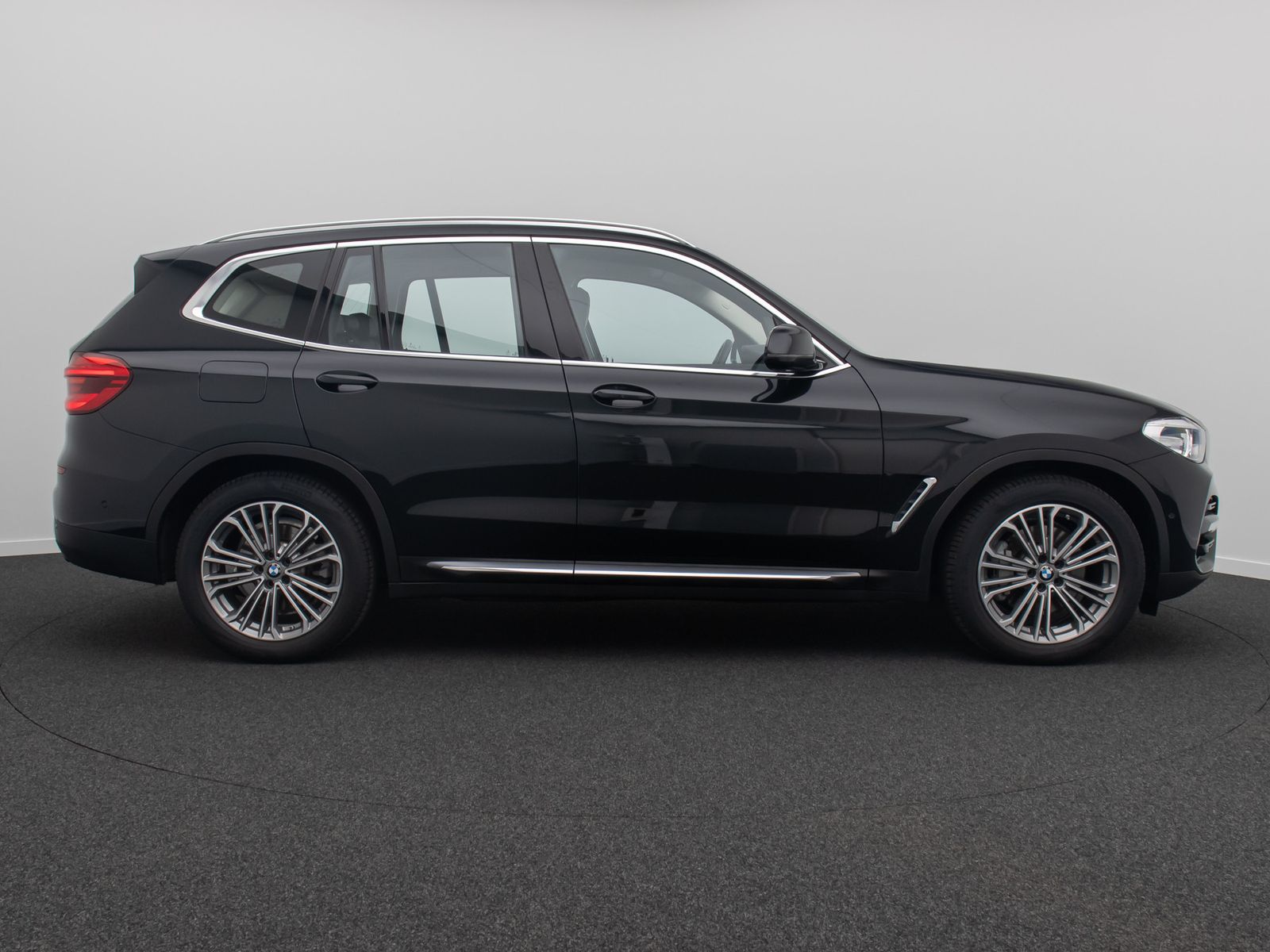Fahrzeugabbildung BMW X3 xD30d Luxury Line DAB Kamera LED Alarm 19Zoll