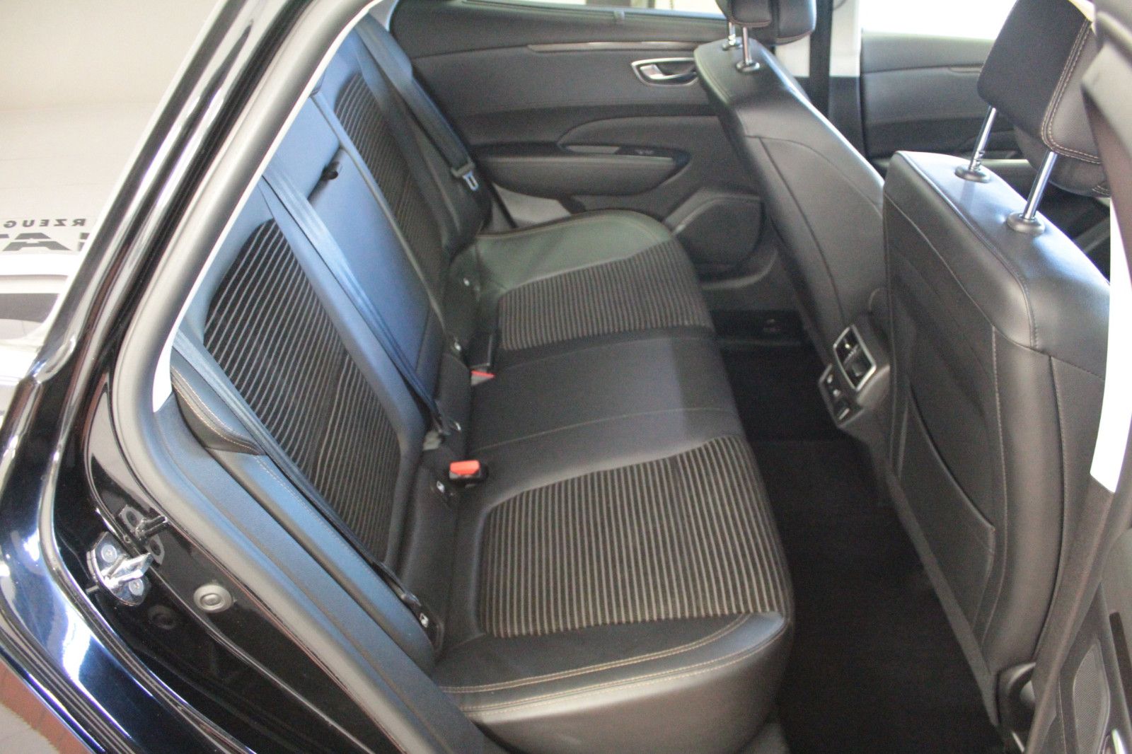 Fahrzeugabbildung Renault Talisman ENERGY TCe 200 EDC Intens Grandtour