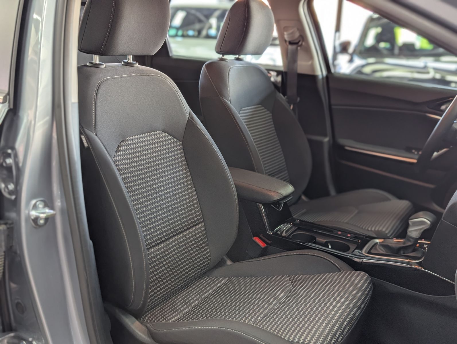 Fahrzeugabbildung Kia cee'd / Ceed 1.5 SW T-GDI Spirit SCC JBL KAM 7J