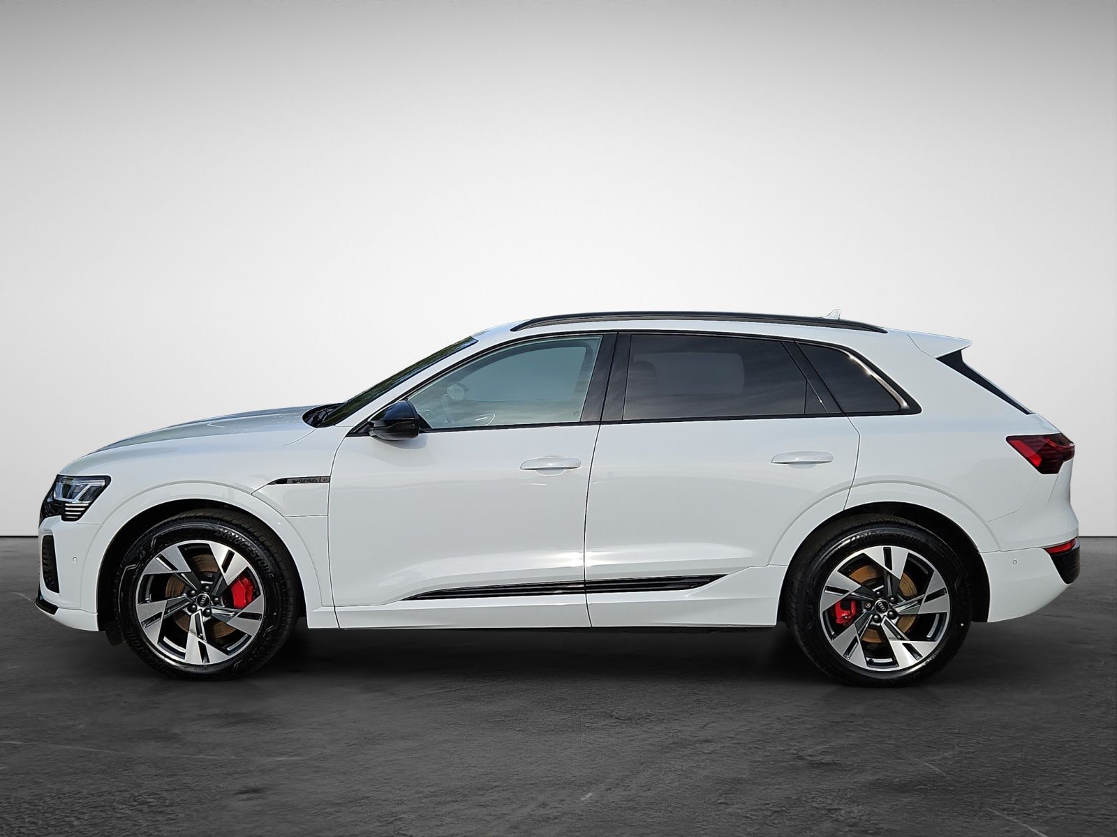 Audi Q8 e-tron 50 quattro S line NaviPlus Matrix Din imagem 3