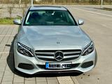 Mercedes-Benz C 180 Avantgarde, Autom., int.LED, Navi, AHK uvm - Mercedes-Benz C 180 mit Benzin-Antrieb: Schiebedach, Limousine