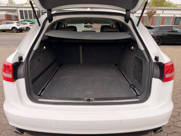 Audi A6 - 12