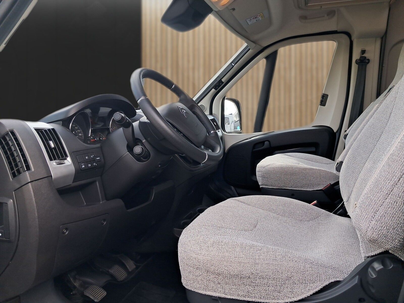 Fahrzeugabbildung Pössl Trenta 600 Citroen 140 PS Markise,Solar,Lithium