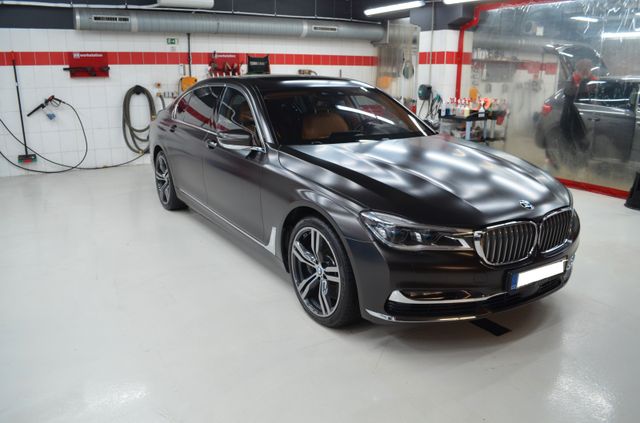 BMW 760