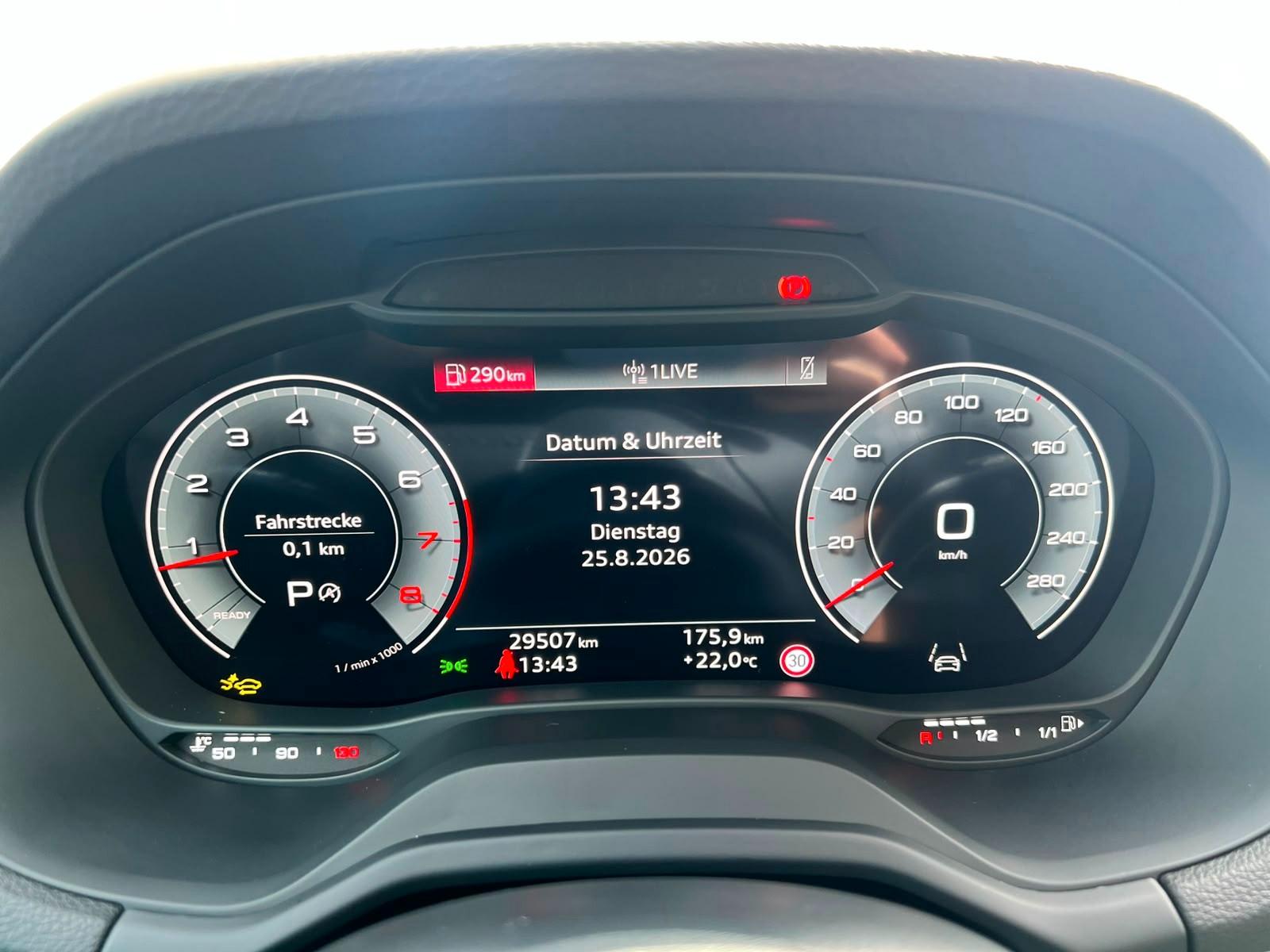 Audi Q2 35 TFSI S-Tronic Adv. MATRIX VC RFK ACC KESSY
