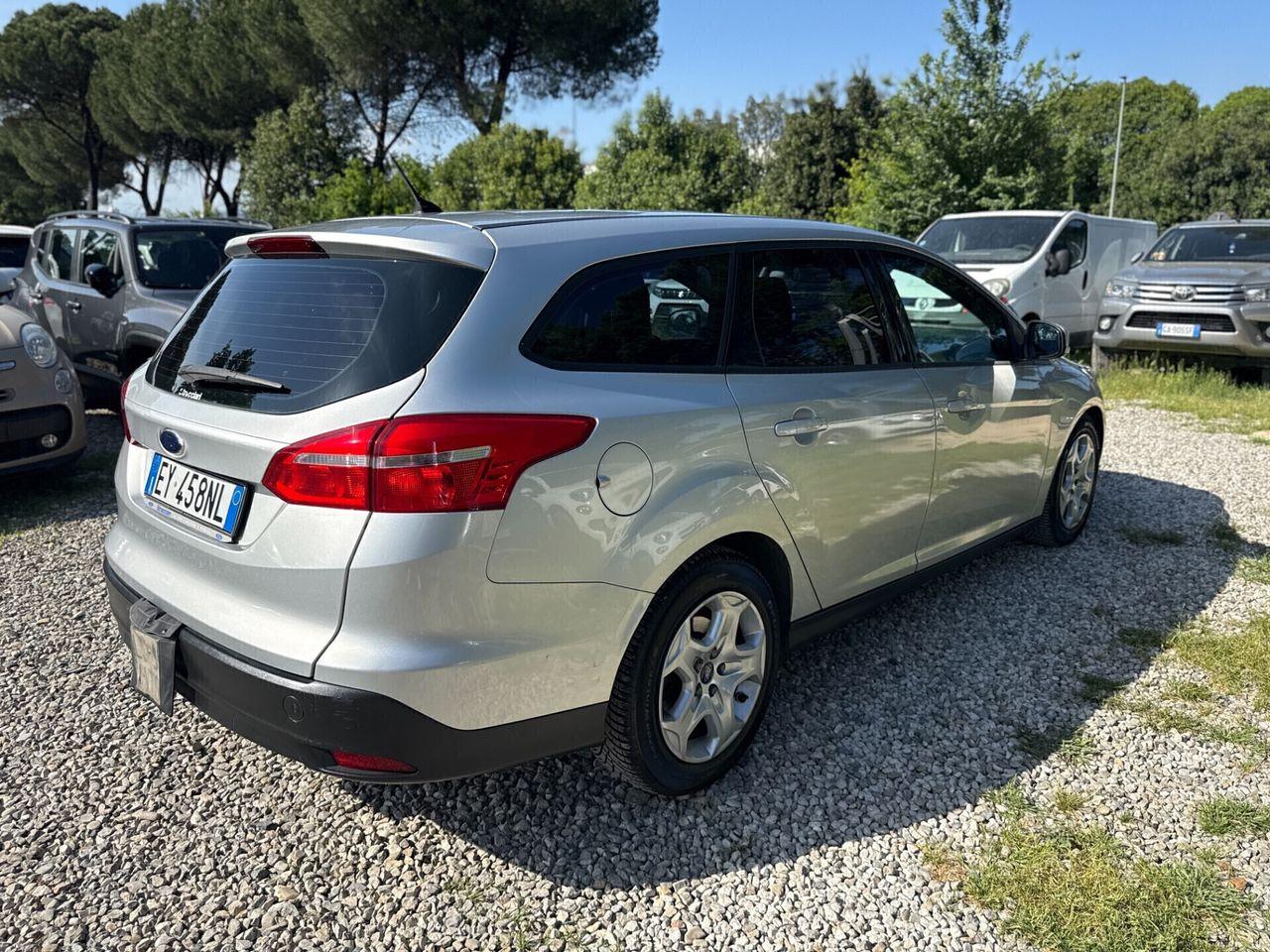 Ford Focus 2015 — photo 5