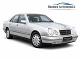 Mercedes-Benz E 230 Limousine Tüv=09/2026! 174T-Km! AHK! VB - silberne Mercedes-Benz E 230