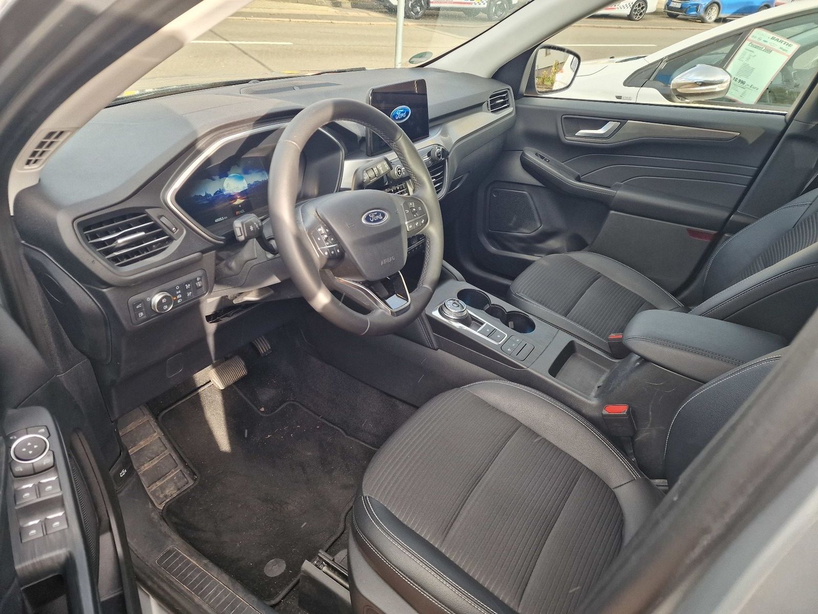 Fahrzeugabbildung Ford Kuga Plug-In Hybrid Titanium X