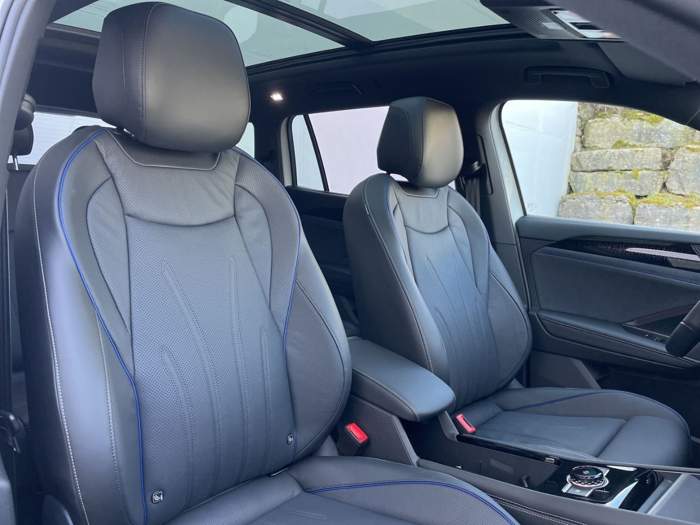 Tayron 1.5 TSI eHybrid DSG Black Style AHK/Pano