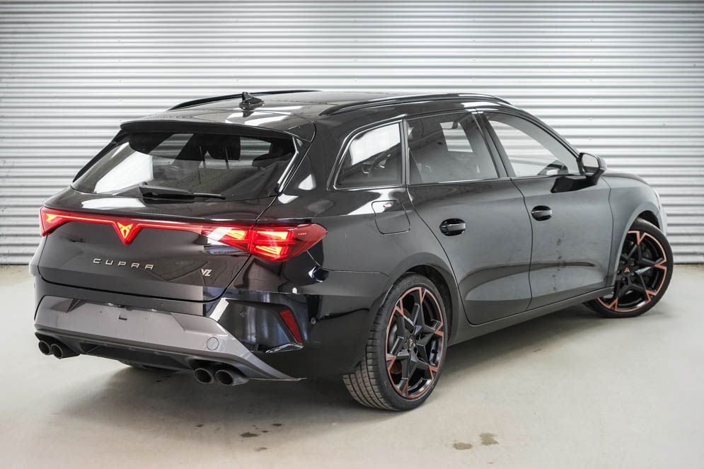 Cupra Leon ST 2,0 TSI DSG 4x4 VZ - LAGER imagem 3