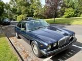 Jaguar Daimler Double Six NEU AUFGEBAUT - blaue Jaguar Daimler