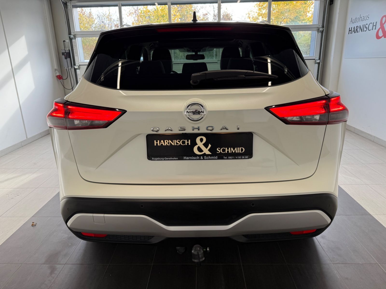 Fahrzeugabbildung Nissan Qashqai Premiere 360° Kamera, Navi, Winterpaket,