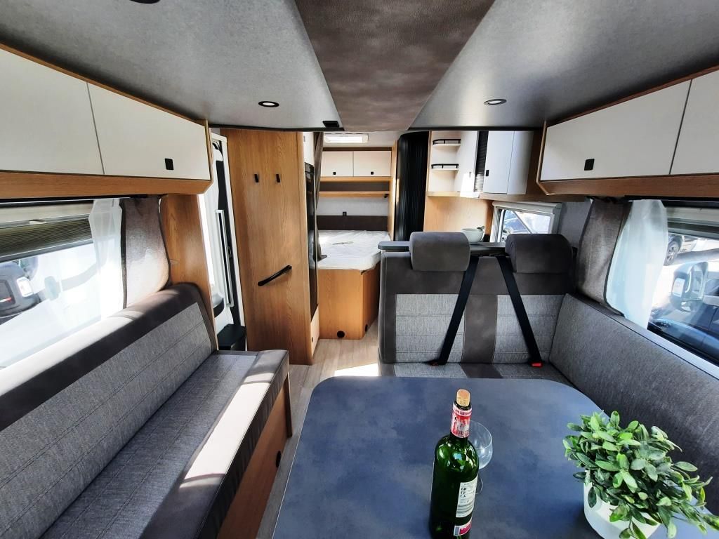 Fahrzeug Übersicht 7 Fahrzeugabbildung Hobby ONTOUR T 700 FH Verfüg./Sparen Sie 22.709,- €