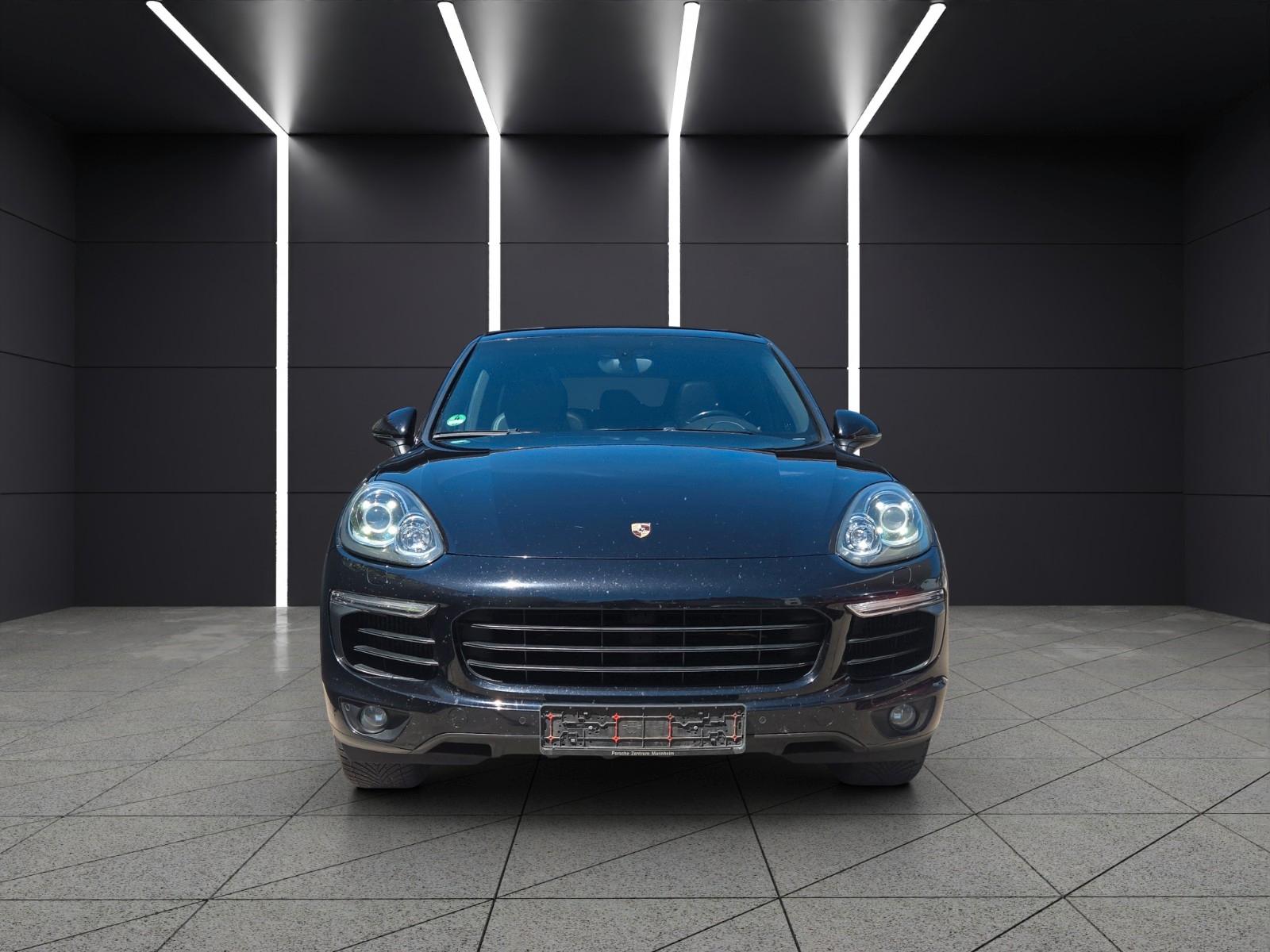 Porsche Cayenne KAMERA SHZ PANO MEMORY LUFTFAWERK AHK...